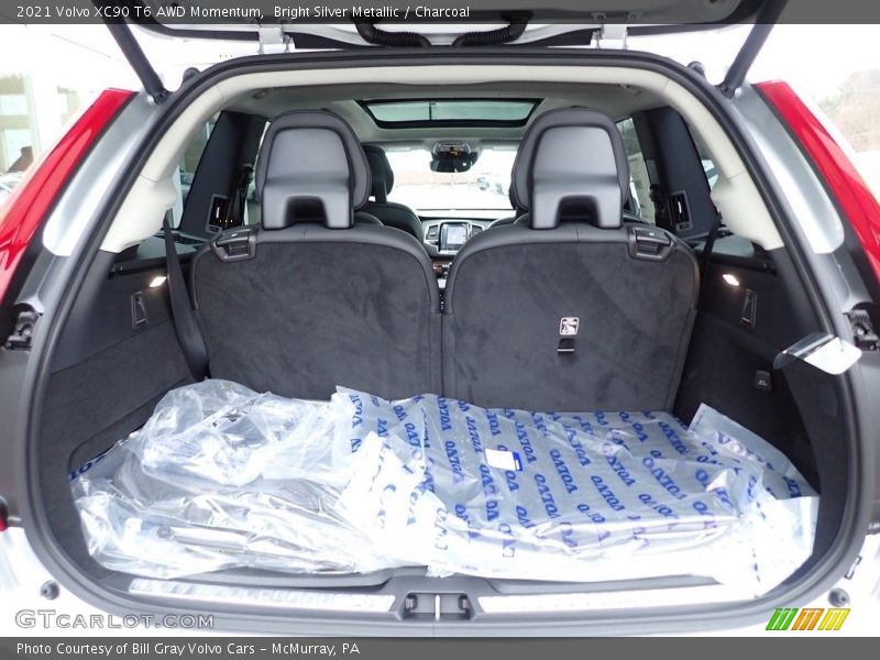 Bright Silver Metallic / Charcoal 2021 Volvo XC90 T6 AWD Momentum