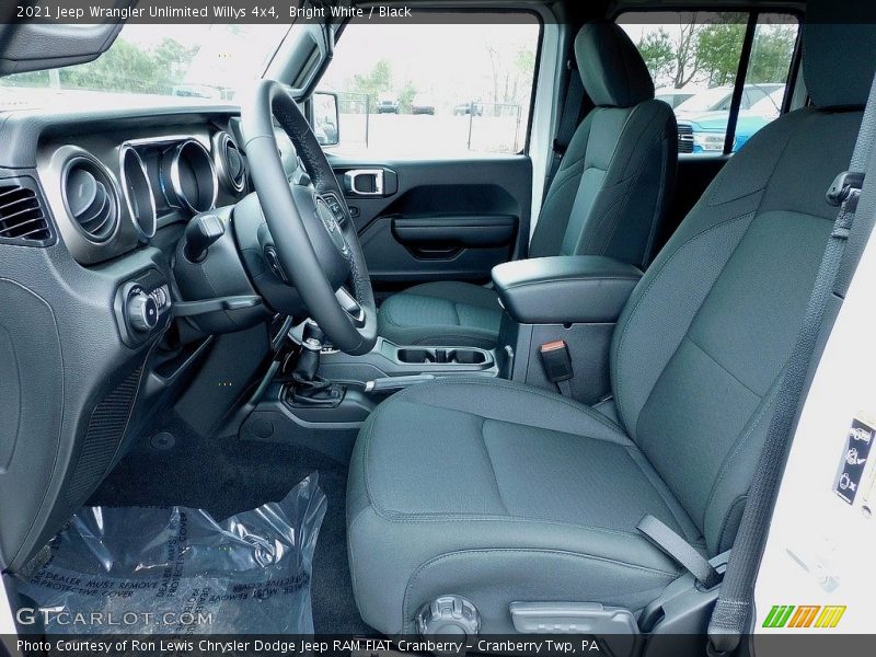 Bright White / Black 2021 Jeep Wrangler Unlimited Willys 4x4
