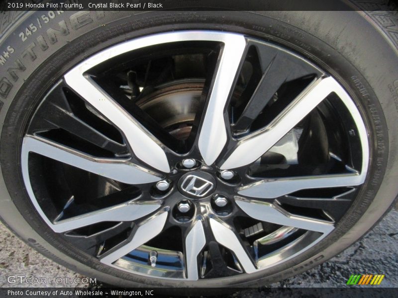 Crystal Black Pearl / Black 2019 Honda Pilot Touring