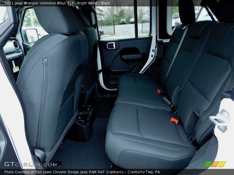 Bright White / Black 2021 Jeep Wrangler Unlimited Willys 4x4