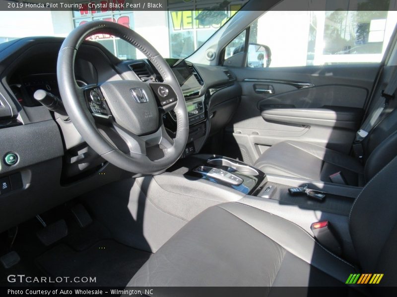 Crystal Black Pearl / Black 2019 Honda Pilot Touring