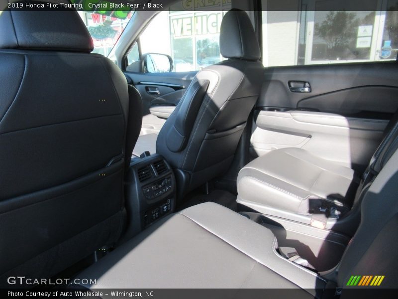 Crystal Black Pearl / Black 2019 Honda Pilot Touring