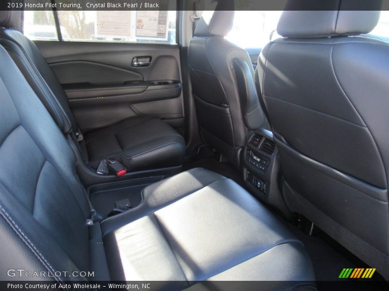 Crystal Black Pearl / Black 2019 Honda Pilot Touring