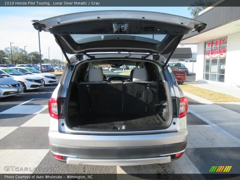 Lunar Silver Metallic / Gray 2019 Honda Pilot Touring