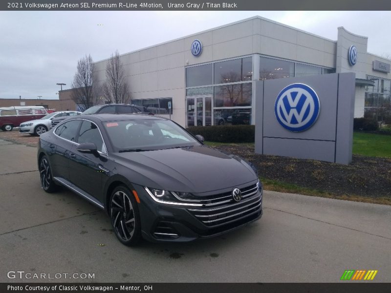 Front 3/4 View of 2021 Arteon SEL Premium R-Line 4Motion