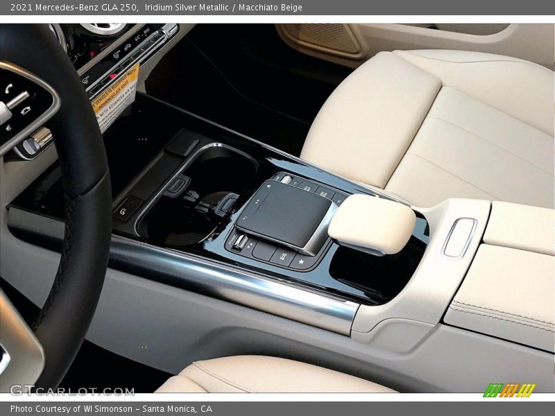 Iridium Silver Metallic / Macchiato Beige 2021 Mercedes-Benz GLA 250