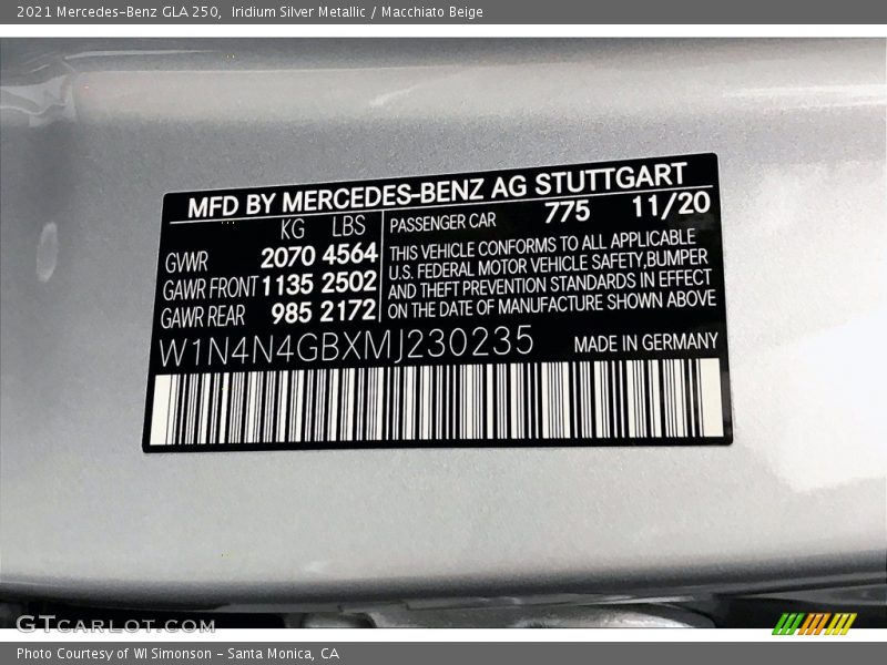 Iridium Silver Metallic / Macchiato Beige 2021 Mercedes-Benz GLA 250