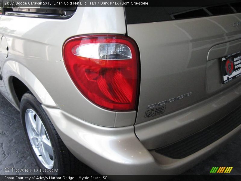 Linen Gold Metallic Pearl / Dark Khaki/Light Graystone 2007 Dodge Caravan SXT