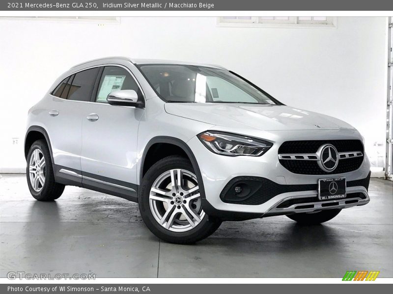 Iridium Silver Metallic / Macchiato Beige 2021 Mercedes-Benz GLA 250