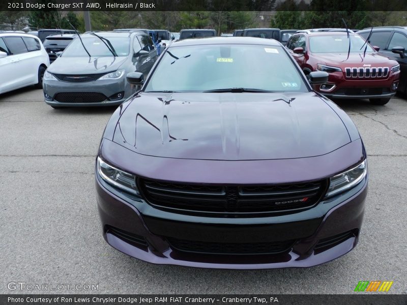 Hellraisin / Black 2021 Dodge Charger SXT AWD
