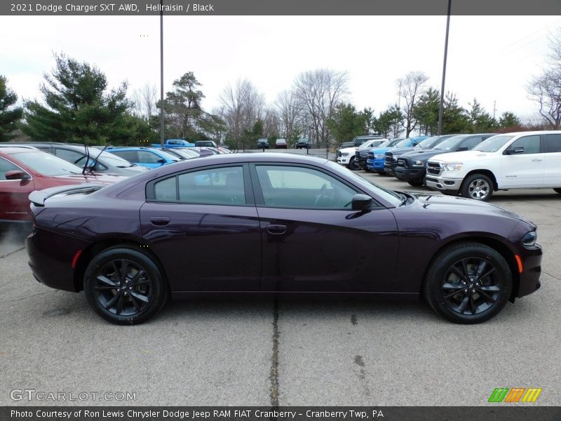 Hellraisin / Black 2021 Dodge Charger SXT AWD