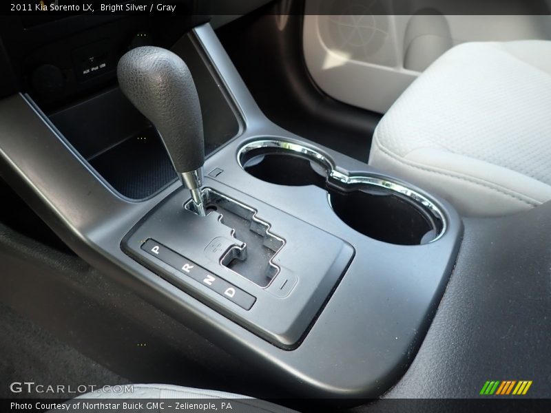 Bright Silver / Gray 2011 Kia Sorento LX