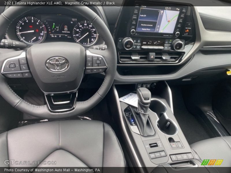 Magnetic Gray Metallic / Black 2021 Toyota Highlander XLE AWD