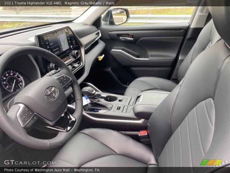 Magnetic Gray Metallic / Black 2021 Toyota Highlander XLE AWD