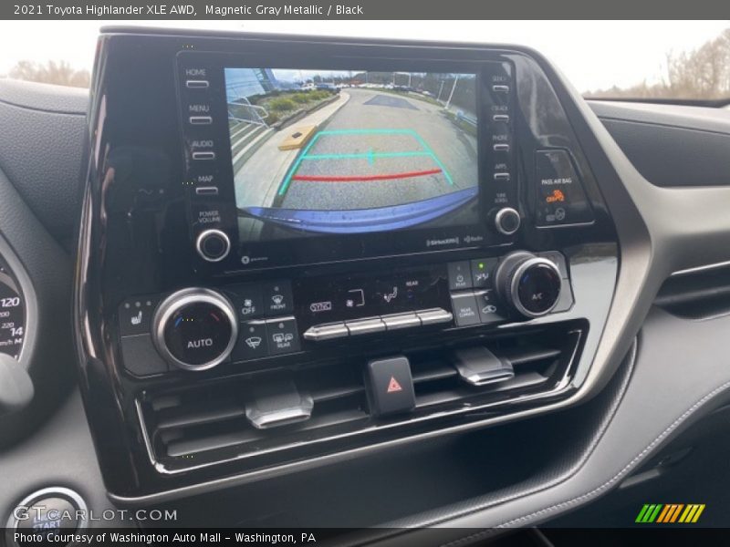 Magnetic Gray Metallic / Black 2021 Toyota Highlander XLE AWD