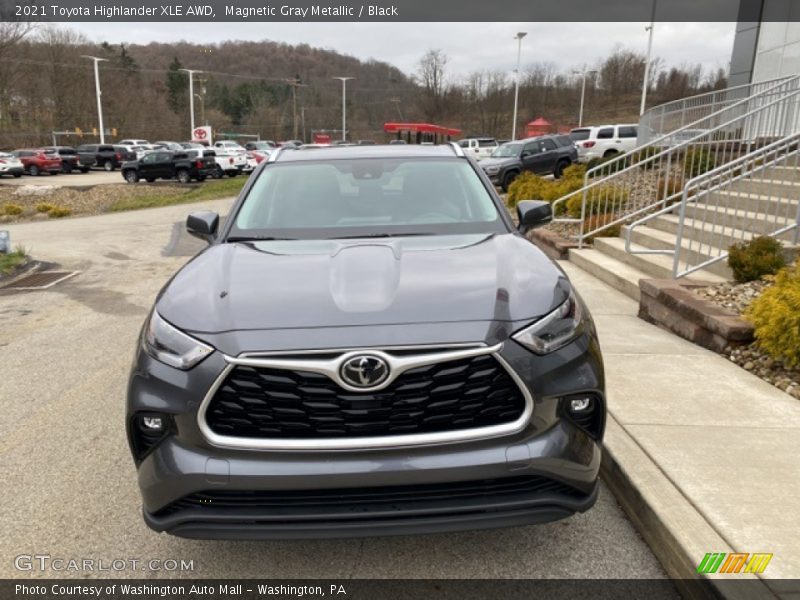 Magnetic Gray Metallic / Black 2021 Toyota Highlander XLE AWD