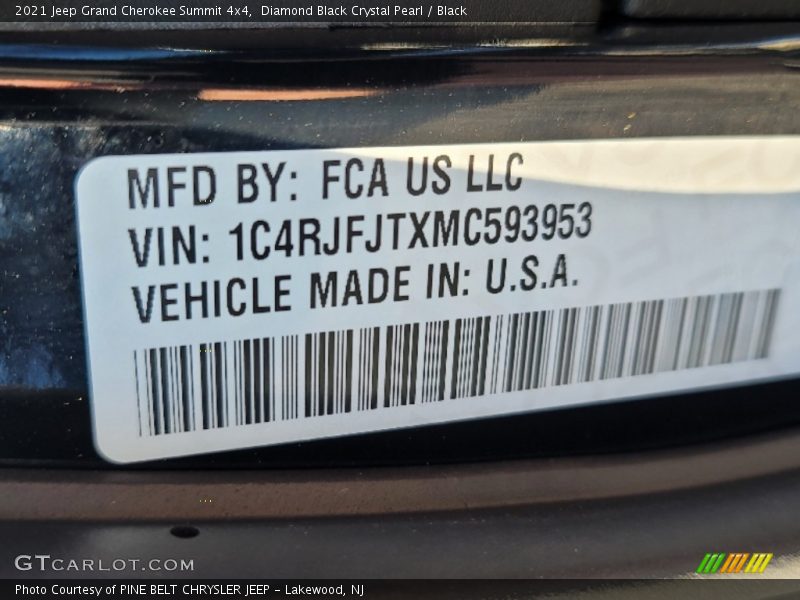 Diamond Black Crystal Pearl / Black 2021 Jeep Grand Cherokee Summit 4x4