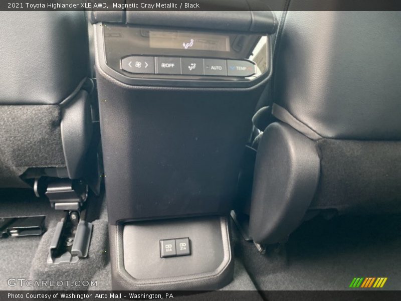 Magnetic Gray Metallic / Black 2021 Toyota Highlander XLE AWD
