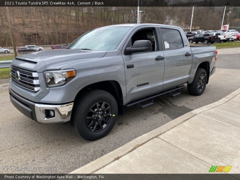 Front 3/4 View of 2021 Tundra SR5 CrewMax 4x4