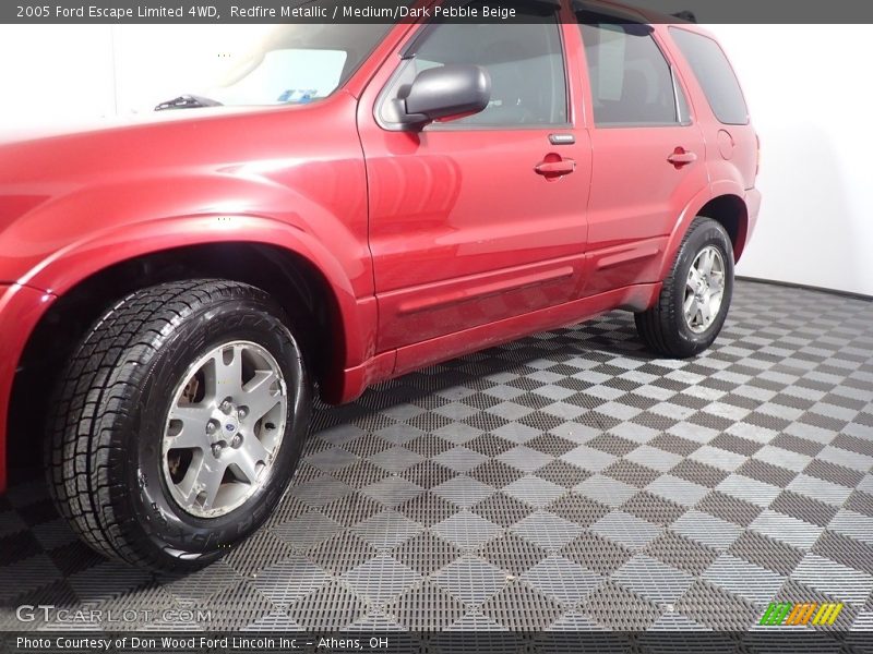 Redfire Metallic / Medium/Dark Pebble Beige 2005 Ford Escape Limited 4WD