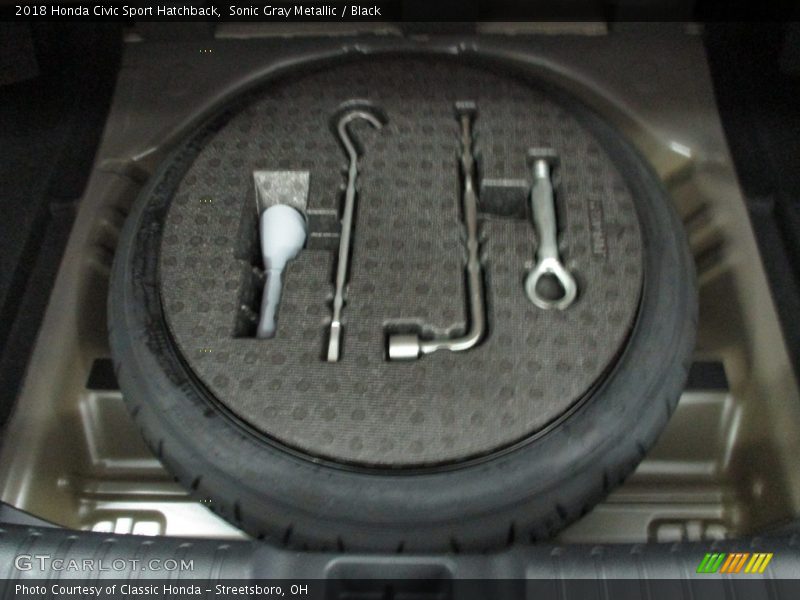 Sonic Gray Metallic / Black 2018 Honda Civic Sport Hatchback