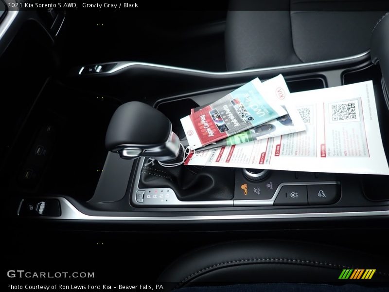 Gravity Gray / Black 2021 Kia Sorento S AWD