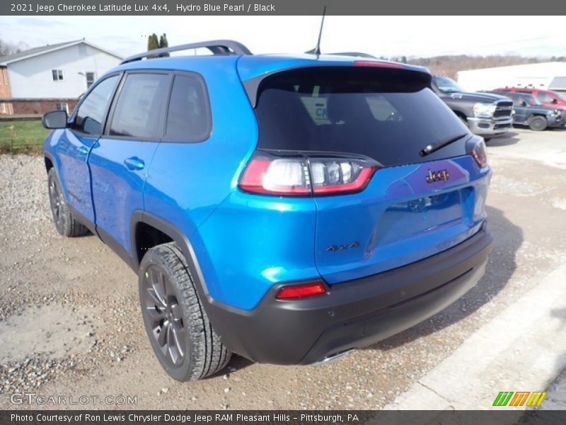 Hydro Blue Pearl / Black 2021 Jeep Cherokee Latitude Lux 4x4