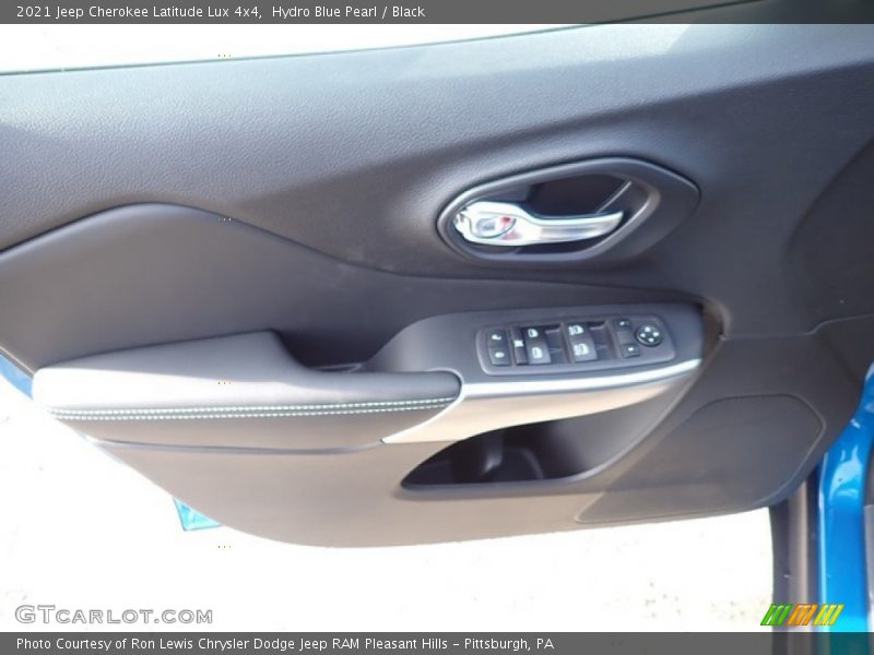 Hydro Blue Pearl / Black 2021 Jeep Cherokee Latitude Lux 4x4