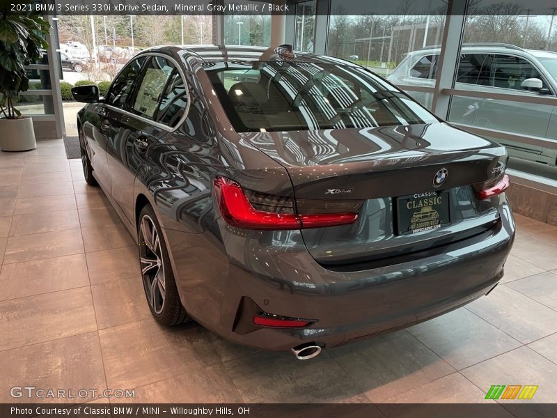 Mineral Gray Metallic / Black 2021 BMW 3 Series 330i xDrive Sedan