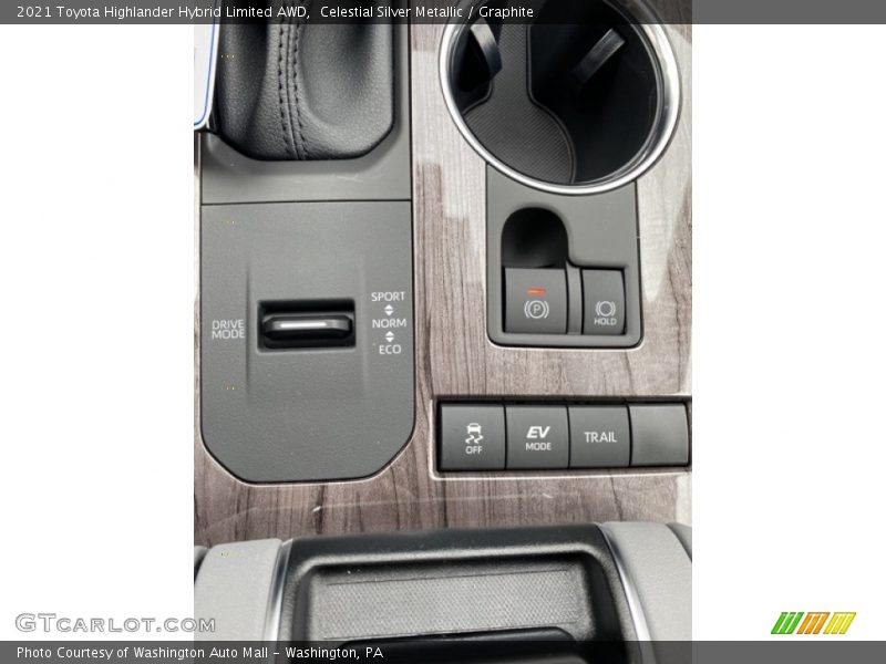 Celestial Silver Metallic / Graphite 2021 Toyota Highlander Hybrid Limited AWD