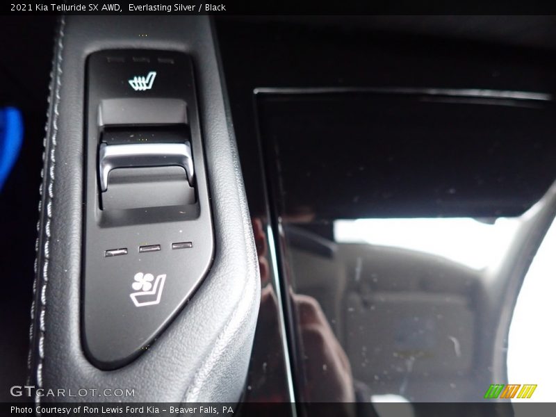 Everlasting Silver / Black 2021 Kia Telluride SX AWD