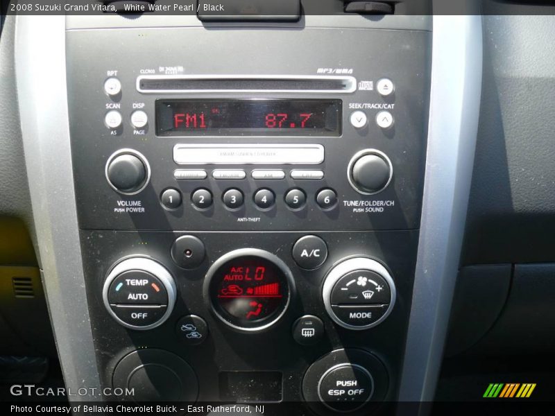 White Water Pearl / Black 2008 Suzuki Grand Vitara
