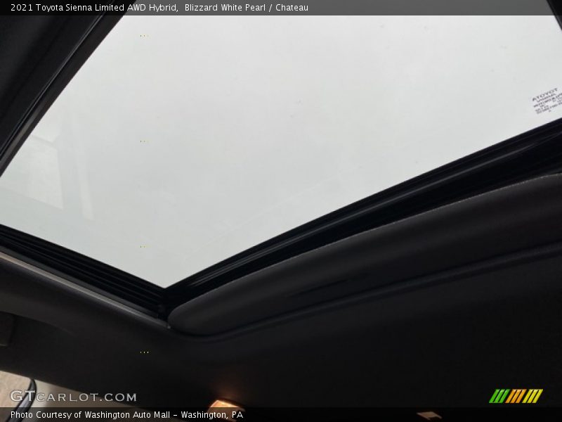 Blizzard White Pearl / Chateau 2021 Toyota Sienna Limited AWD Hybrid