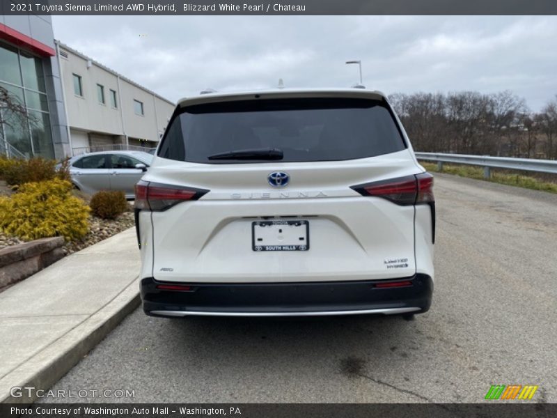 Blizzard White Pearl / Chateau 2021 Toyota Sienna Limited AWD Hybrid