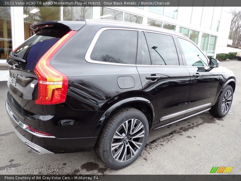Onyx Black Metallic / Blonde/Charcoal 2021 Volvo XC90 T8 eAWD Momentum Plug-in Hybrid