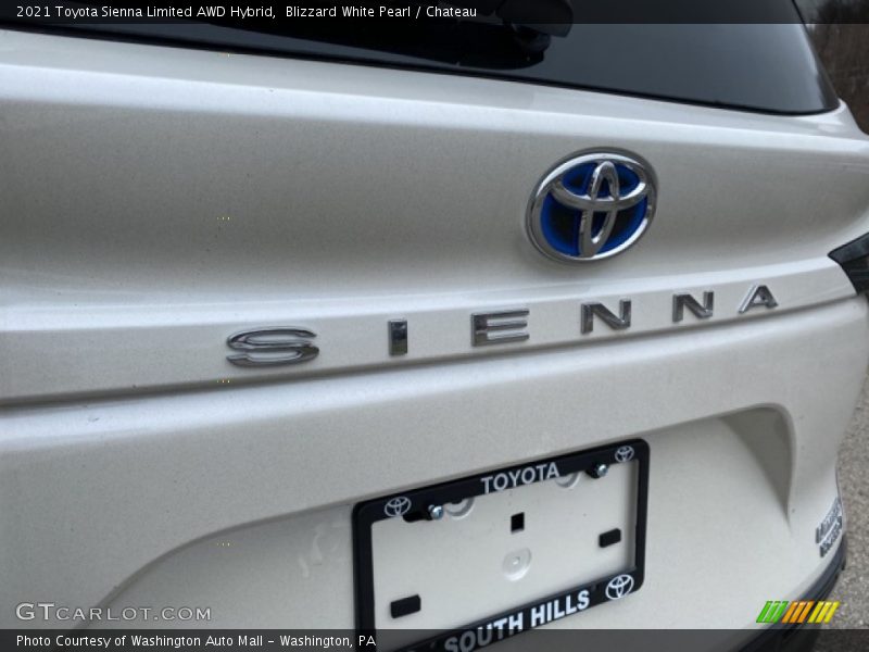 Blizzard White Pearl / Chateau 2021 Toyota Sienna Limited AWD Hybrid