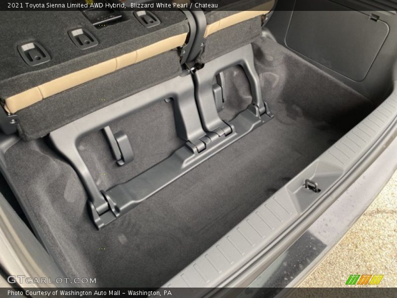  2021 Sienna Limited AWD Hybrid Trunk