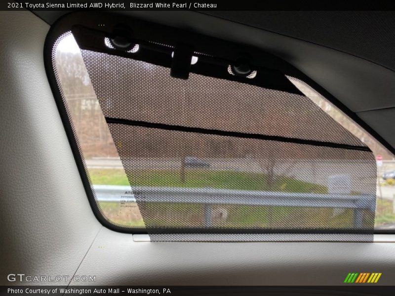 Blizzard White Pearl / Chateau 2021 Toyota Sienna Limited AWD Hybrid