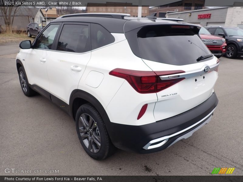 Clear White / Black 2021 Kia Seltos S AWD