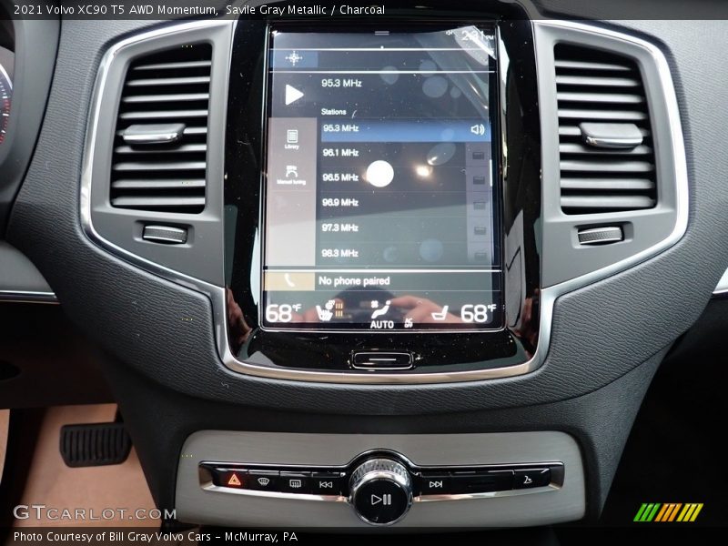 Controls of 2021 XC90 T5 AWD Momentum