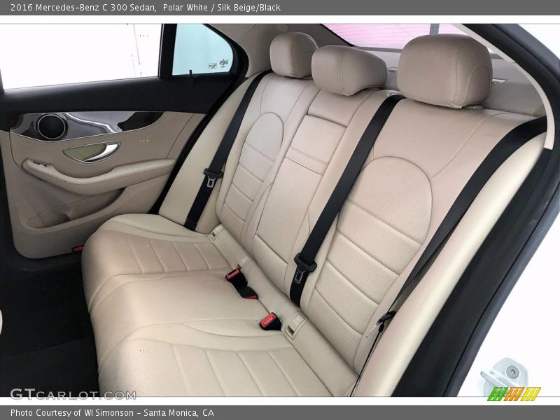 Polar White / Silk Beige/Black 2016 Mercedes-Benz C 300 Sedan