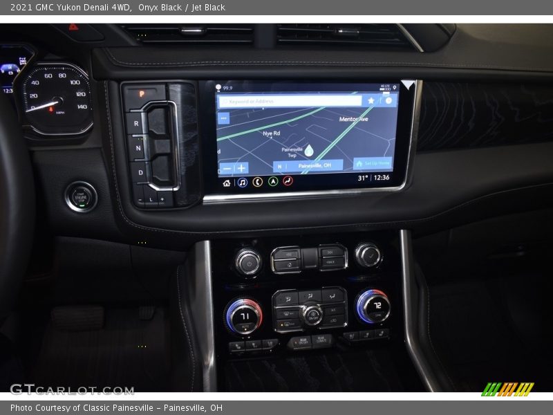 Onyx Black / Jet Black 2021 GMC Yukon Denali 4WD
