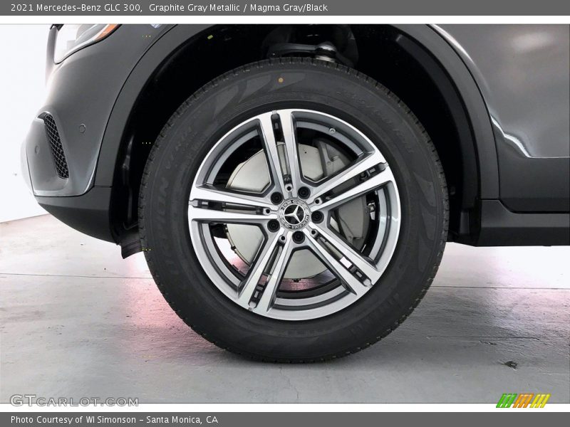 Graphite Gray Metallic / Magma Gray/Black 2021 Mercedes-Benz GLC 300