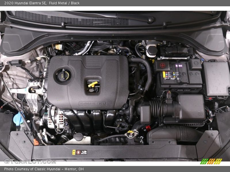 Fluid Metal / Black 2020 Hyundai Elantra SE
