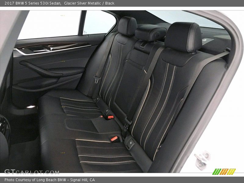 Glacier Silver Metallic / Black 2017 BMW 5 Series 530i Sedan