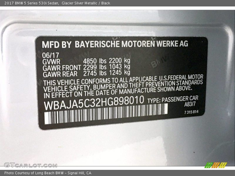 Glacier Silver Metallic / Black 2017 BMW 5 Series 530i Sedan