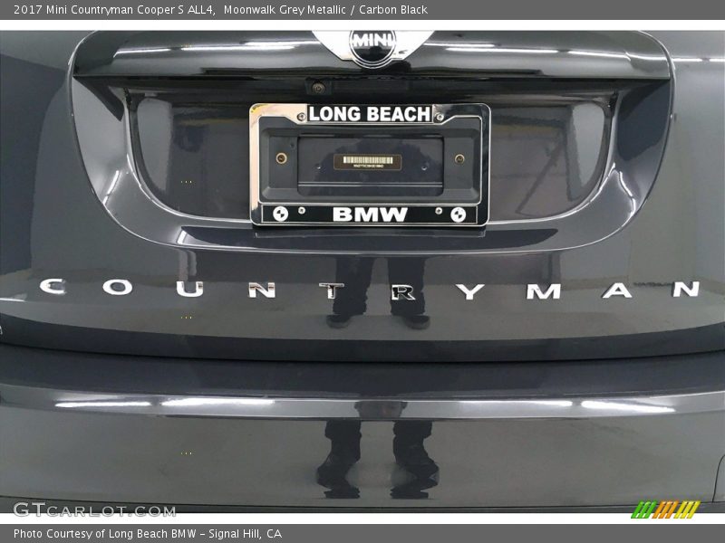 Moonwalk Grey Metallic / Carbon Black 2017 Mini Countryman Cooper S ALL4