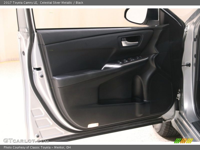 Celestial Silver Metallic / Black 2017 Toyota Camry LE