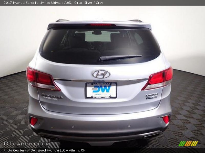 Circuit Silver / Gray 2017 Hyundai Santa Fe Limited Ultimate AWD