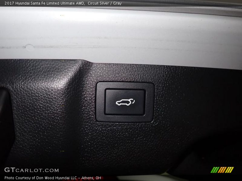 Circuit Silver / Gray 2017 Hyundai Santa Fe Limited Ultimate AWD